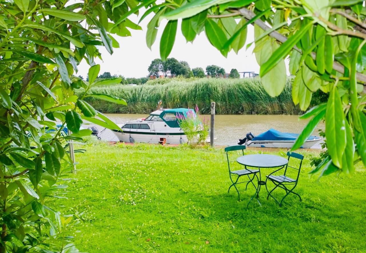 Fewo Blankenese Im Haus Luehegarten Grünendeich Exterior foto